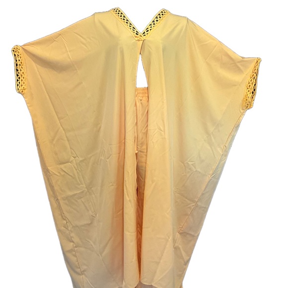 ChicMe Two Piece Yellow Vacation wear V Neck Flare Sleeve Top Wide Leg Pants Set - Picture 3 of 11